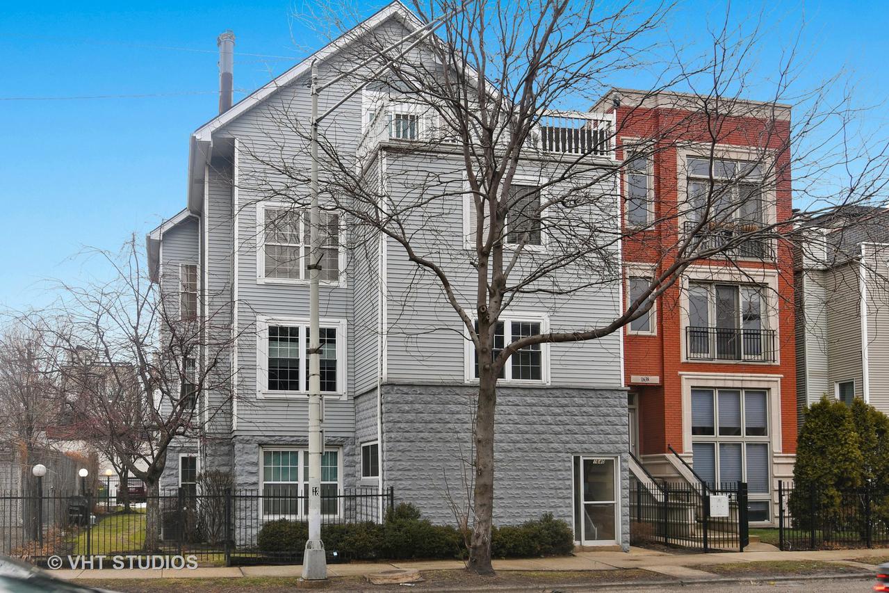 1640 W Diversey Pkwy. #2R, Chicago, IL 60614