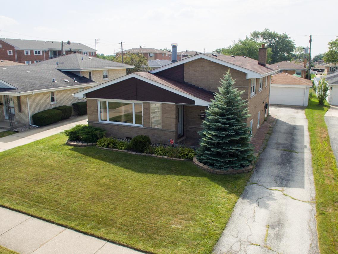 11024 S Kostner Ave., Oak Lawn, IL 60453