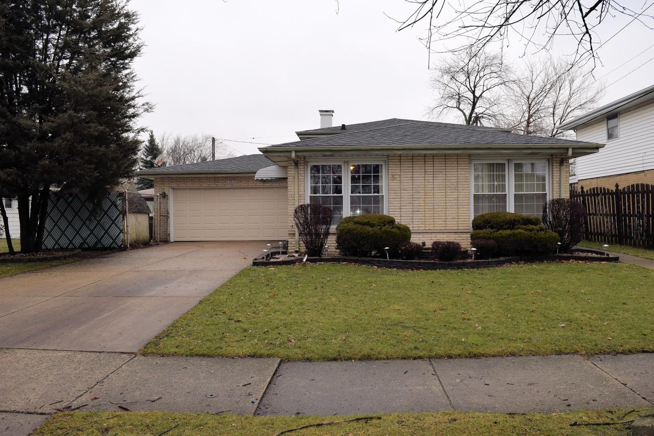 3428 171st St., Lansing, IL 60438