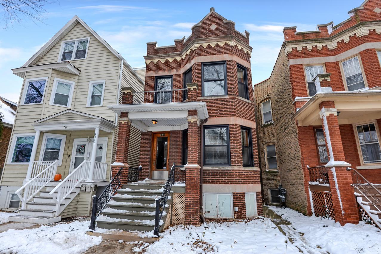 3915 N St Louis Ave., Chicago, IL 60618