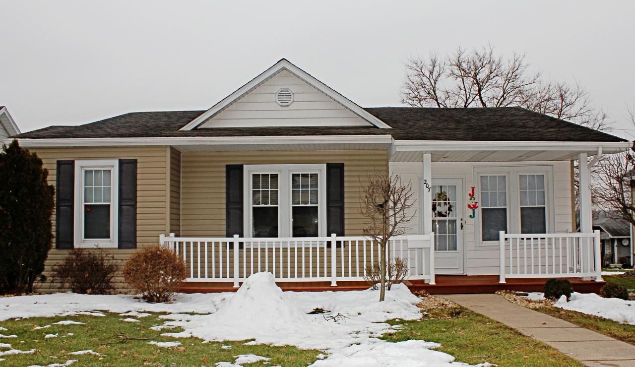 207 E Iowa St., Spring Valley, IL 61362