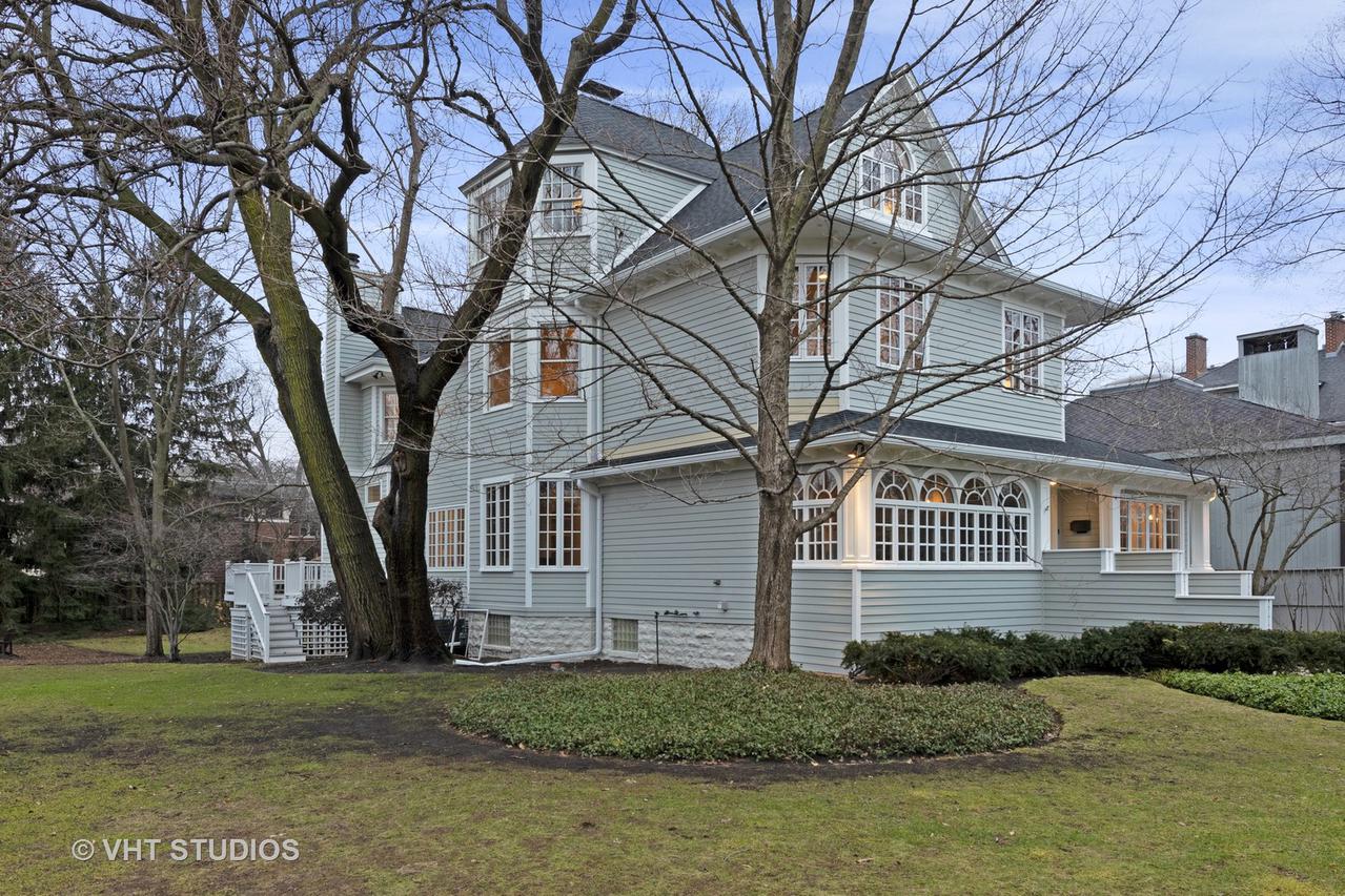 706 Sheridan Rd., Evanston, IL 60202