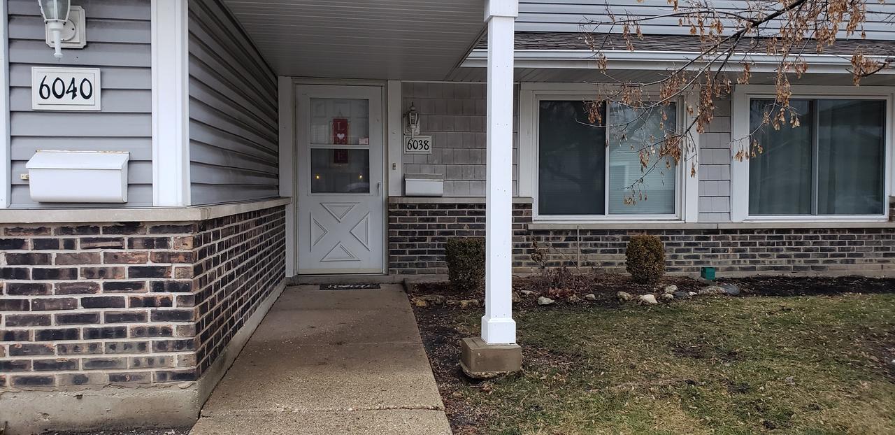 6038 Kit Carson Dr., Hanover Park, IL 60133