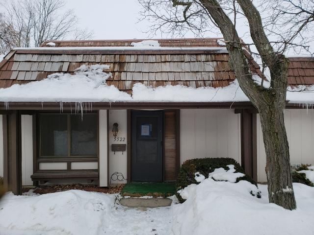 5522 Carmel Dr., Hanover Park, IL 60133