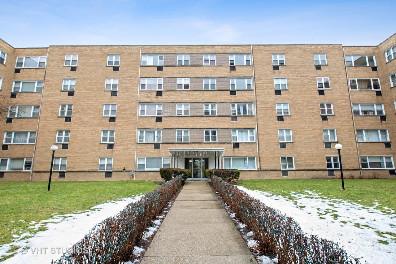 6161 N Hoyne Ave. #510, Chicago, IL 60659