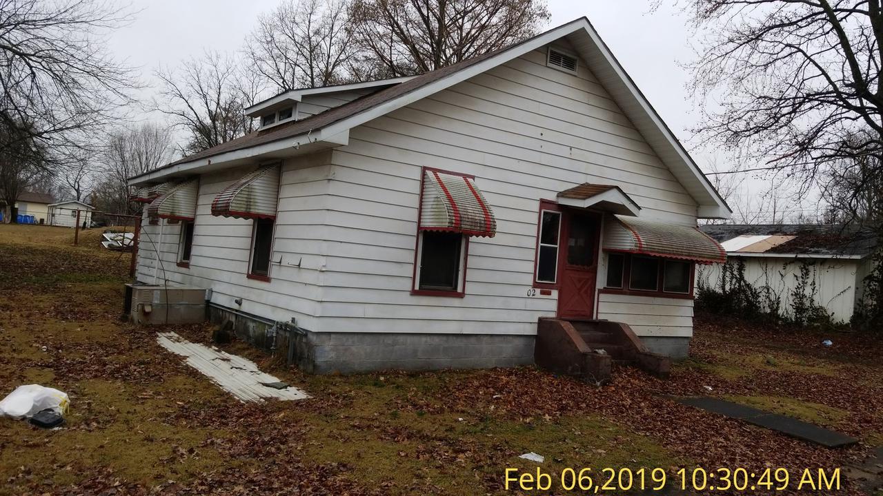 402 S Sunny Slope St., West Frankfort, IL 62896