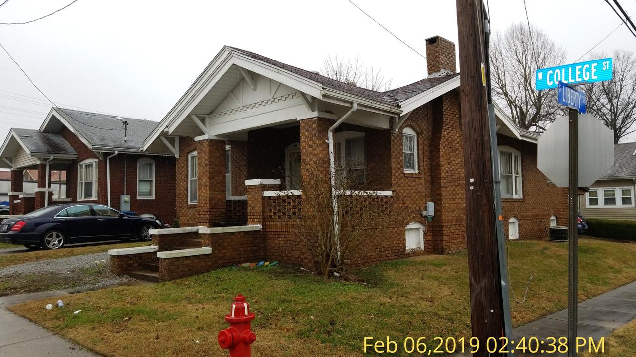 207 W College St., Marion, IL 62959
