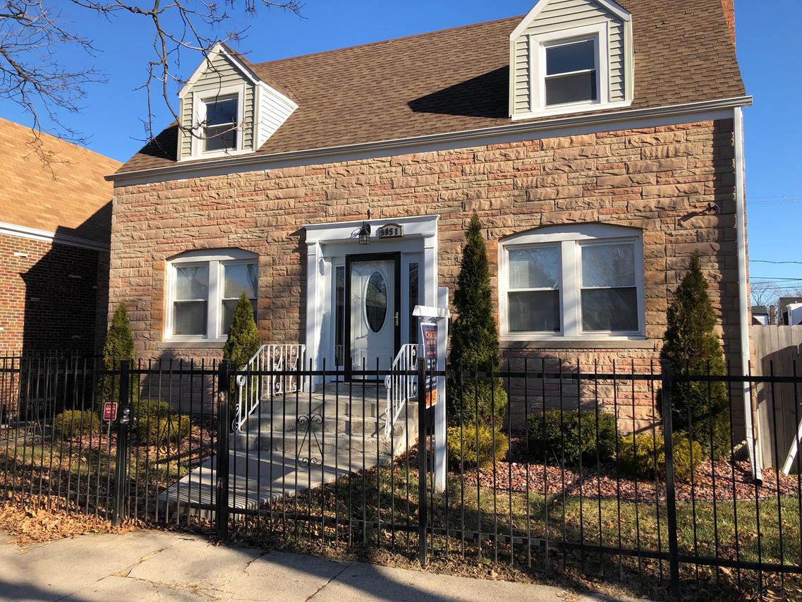 9051 S May St., Chicago, IL 60620