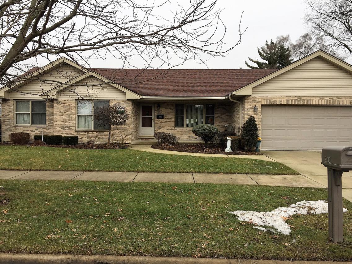 3700 W Nuala Ln., Alsip, IL 60803