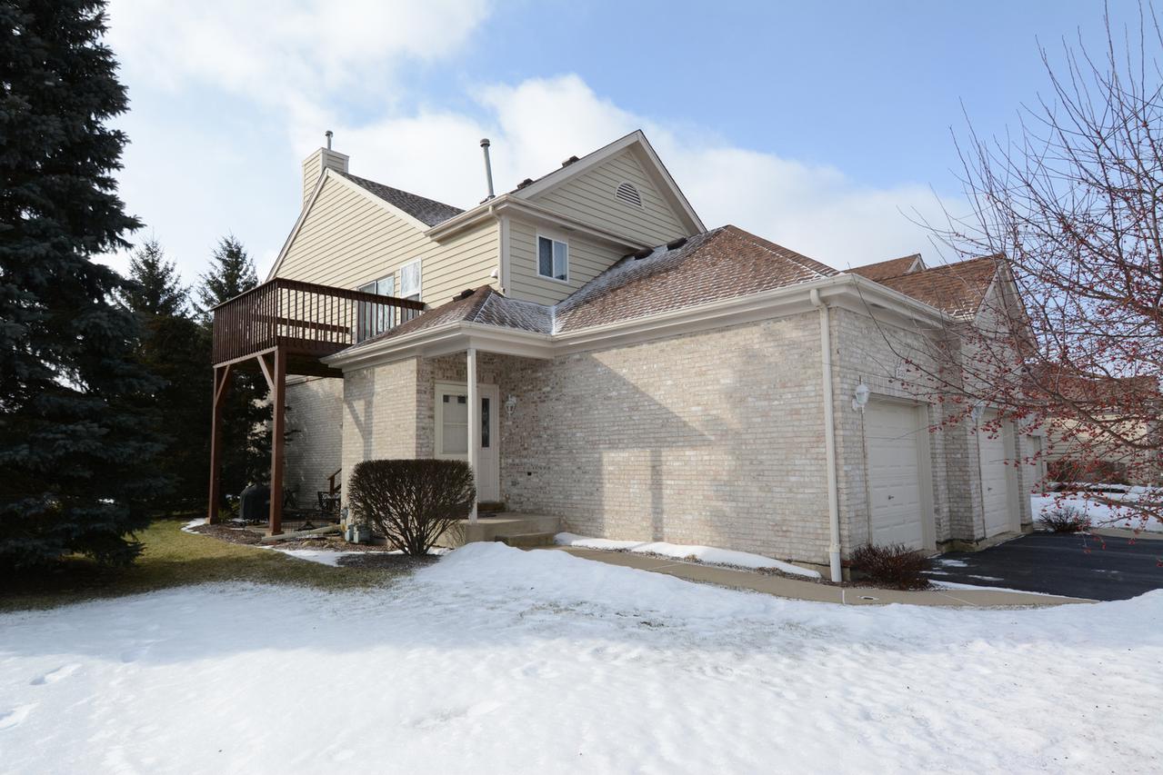 2123 Glacier Ct., Algonquin, IL 60102