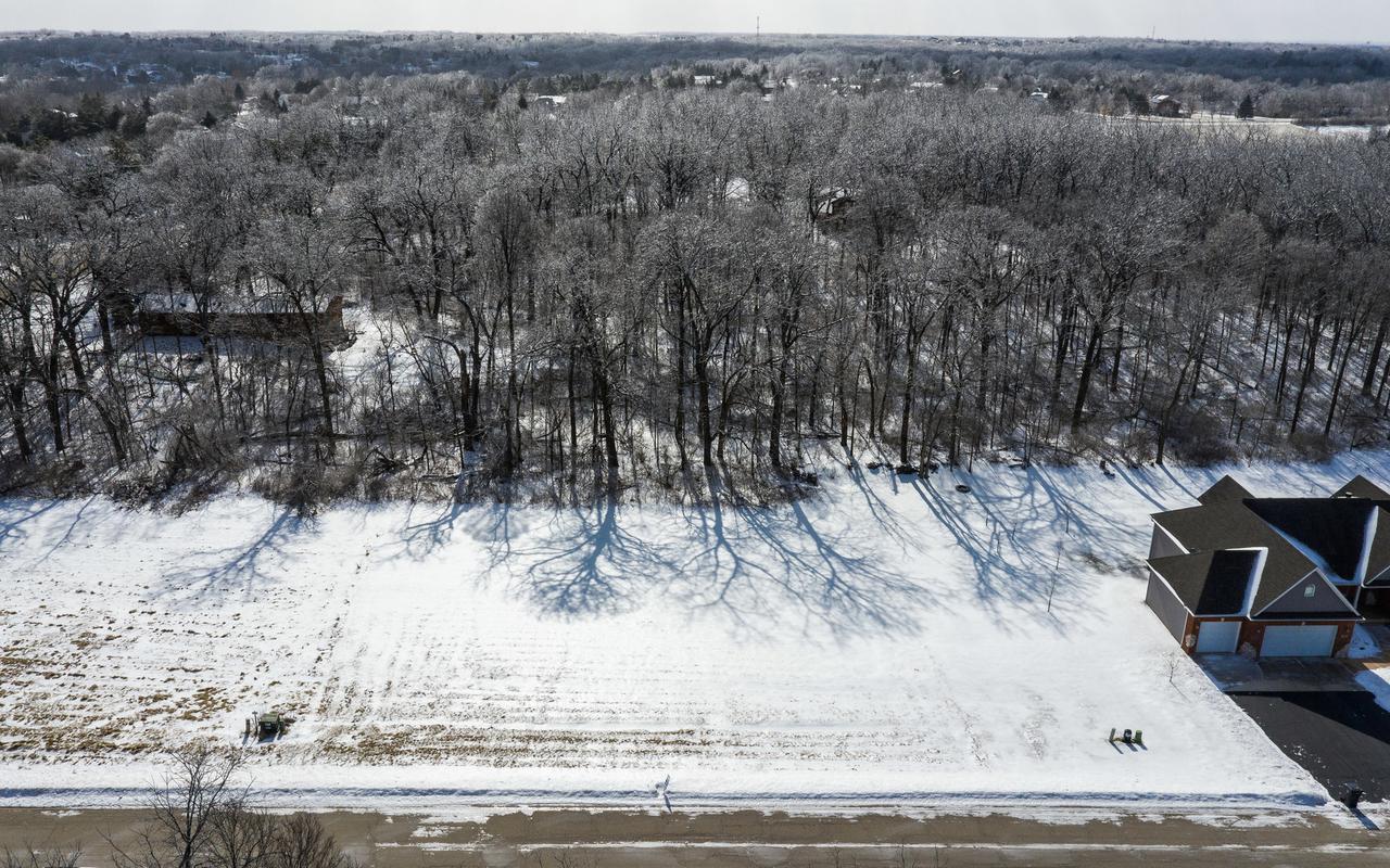 7949 Hidden Creek Ln., Roscoe, IL 61073