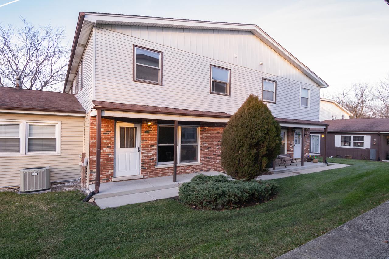 19508 116th Ave. #B, Mokena, IL 60448