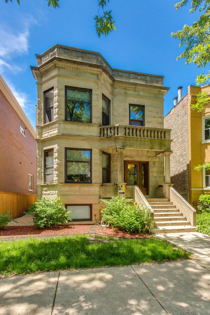 3652 N Janssen Ave., Chicago, IL 60613