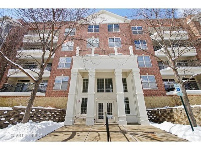 3135 Town Square Dr. #102, Rolling Meadows, IL 60008