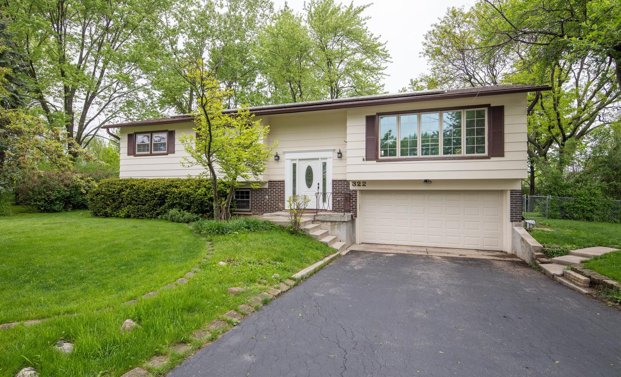 322 W Hackberry Dr., Arlington Heights, IL 60004