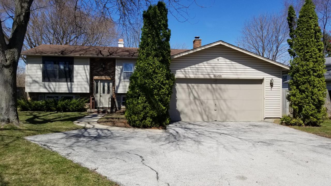 17642 W Warren Ave., Grayslake, IL 60030
