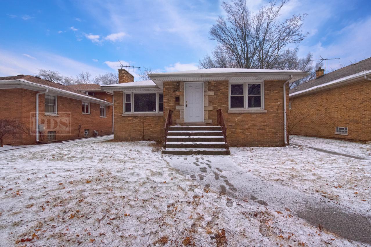 1059 Wentworth Ave., Calumet City, IL 60409