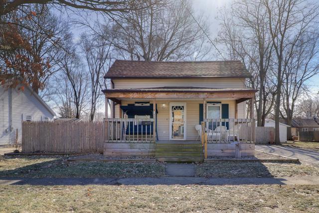 1002 E Washington St., Clinton, IL 61727