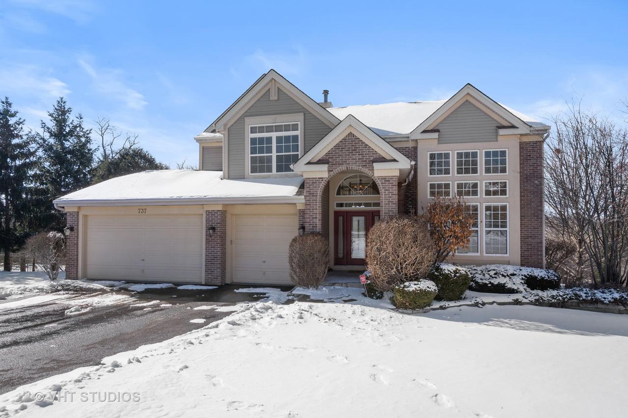 737 Saddlewood Dr., Wauconda, IL 60084