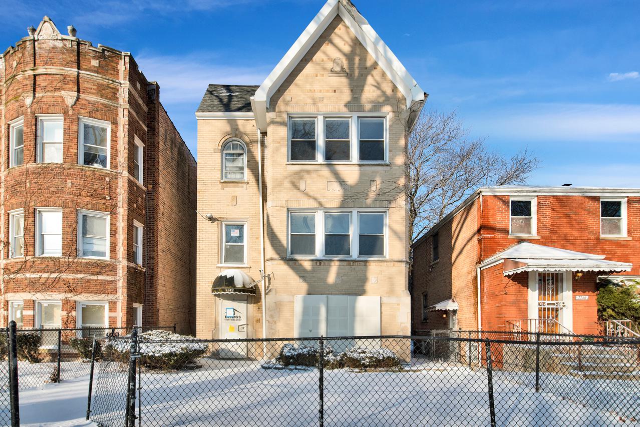 7742 S Seeley Ave., Chicago, IL 60620