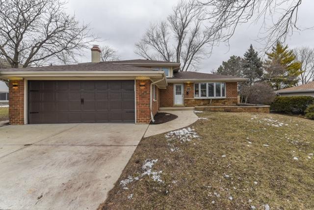 8516 W 89th St., Hickory Hills, IL 60457