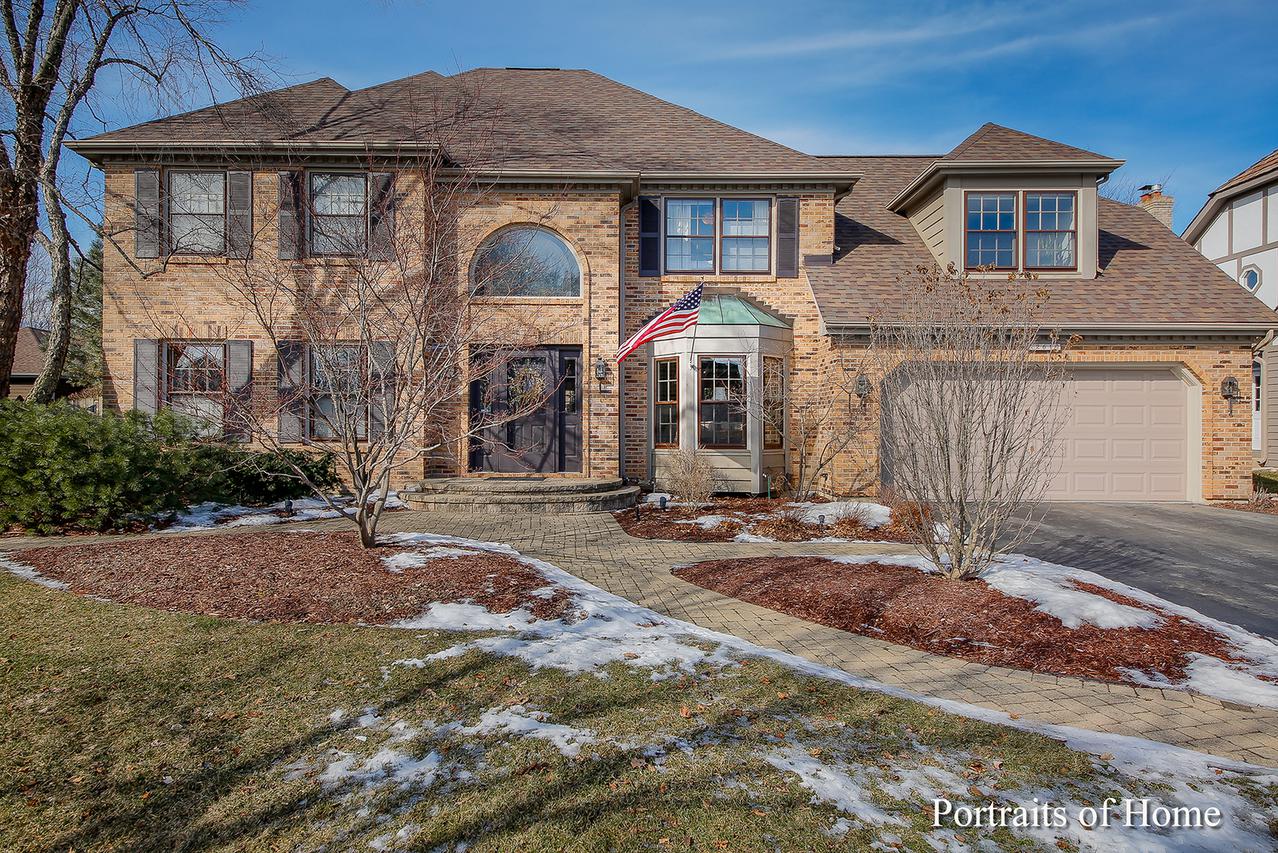 261 Brighton Dr., Wheaton, IL 60189