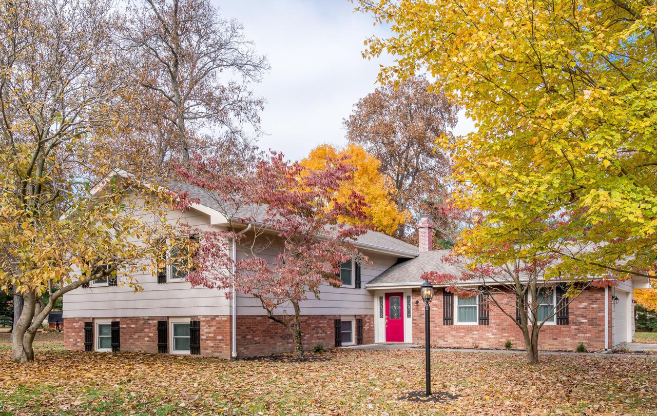 23 Country Club Ln., Arcola, IL 61910