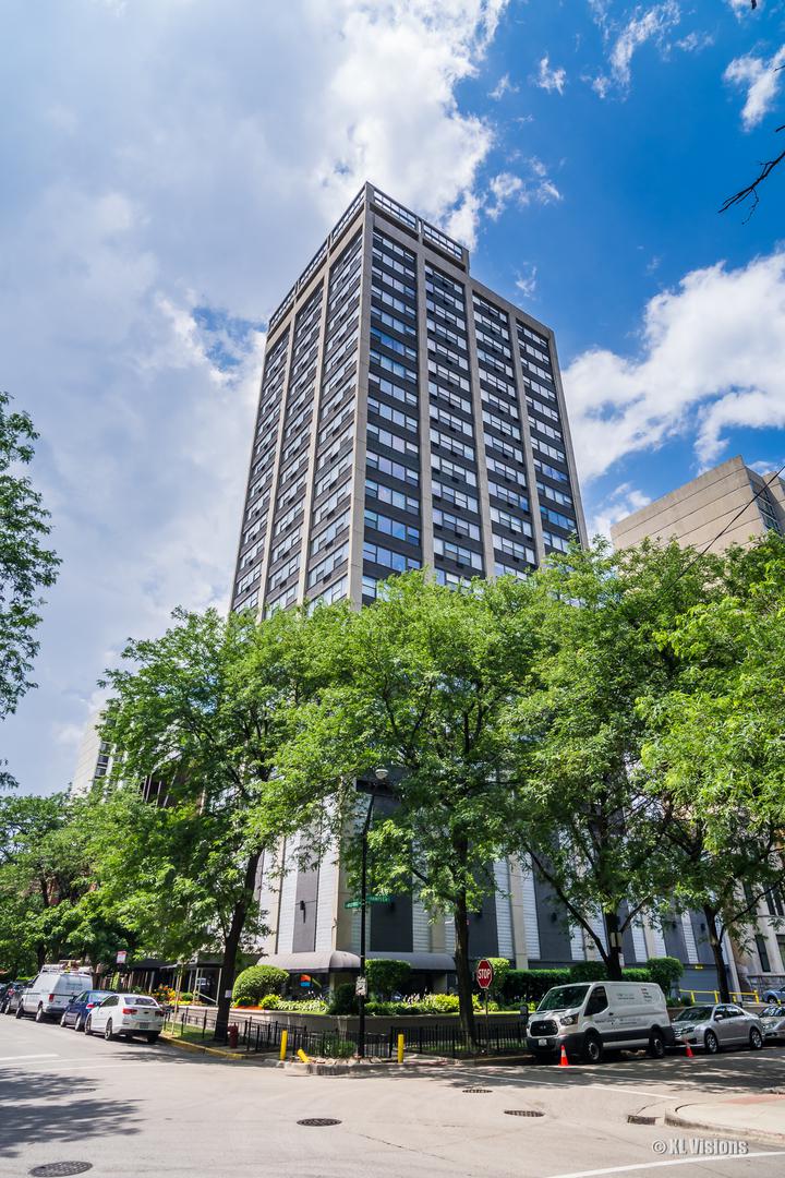 2700 N Hampden Ct. #18E, Chicago, IL 60614