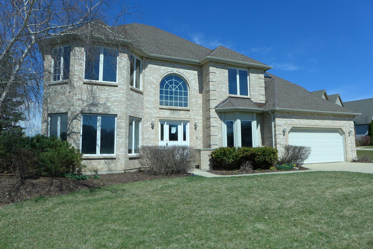 2876 N Southern Hills Dr., Wadsworth, IL 60083