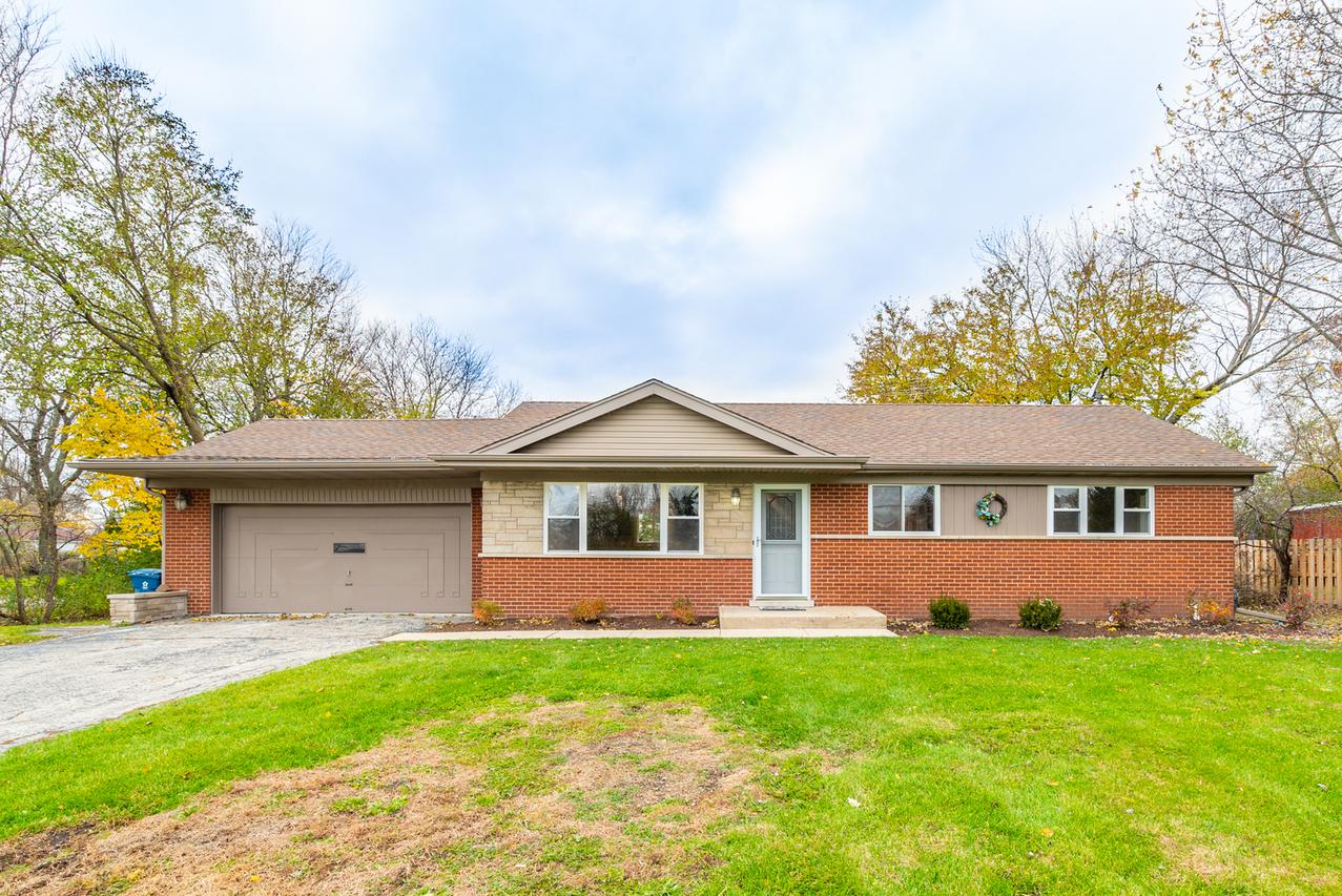 410 S Busse Rd., Mount Prospect, IL 60056