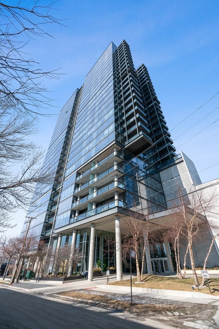 860 W Blackhawk St. #2203, Chicago, IL 60622