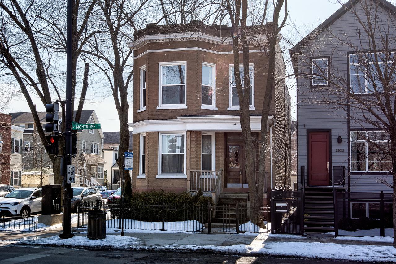 2301 W Montrose Ave., Chicago, IL 60618