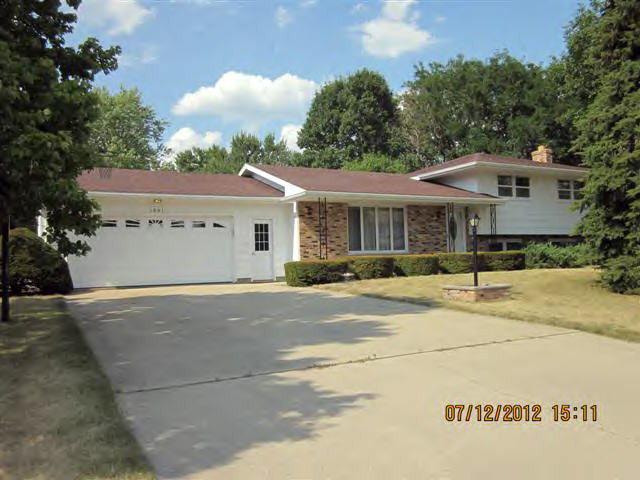 1801 Derron Dr., Pontiac, IL 61764