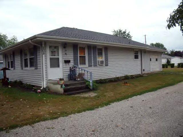 208 E Clark St., Pontiac, IL 61764