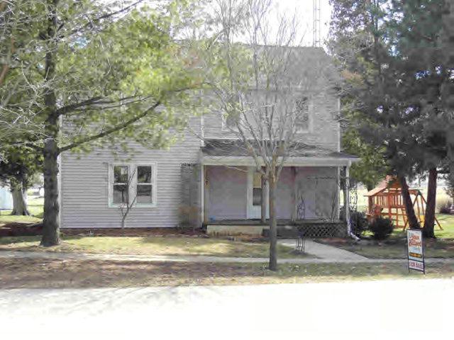 107 E St., Emington, IL 60934