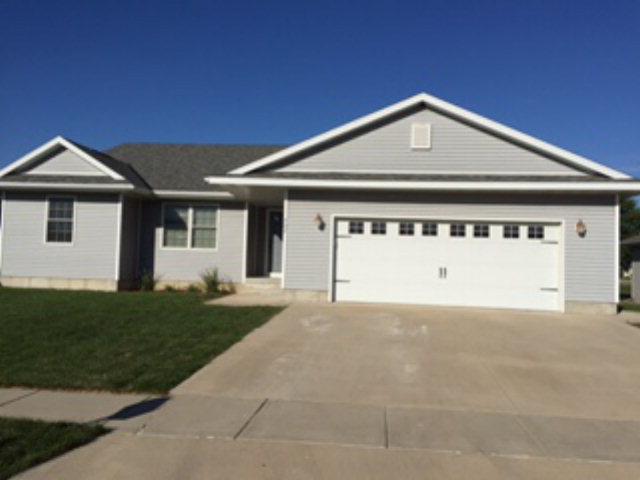 707 Franklinway Crescent, Pontiac, IL 61764