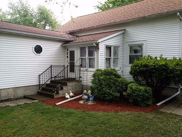 326 E Cleveland, Cullom, IL 60929