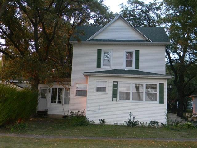 206 South, Emington, IL 60934