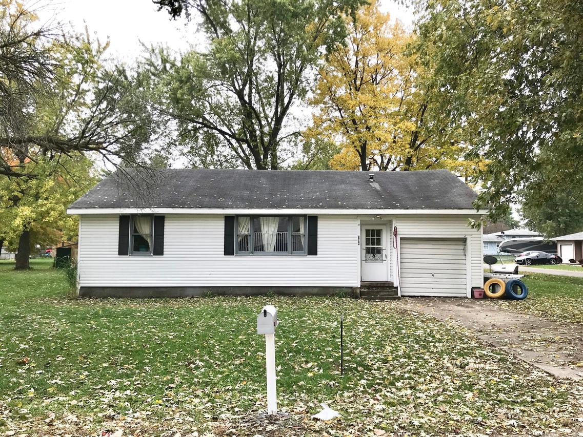 304 E Chestnut, Piper City, IL 60959