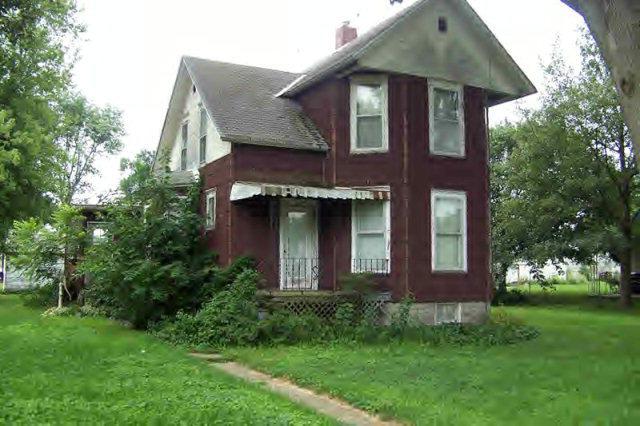 205 Walter, Strawn, IL 61775