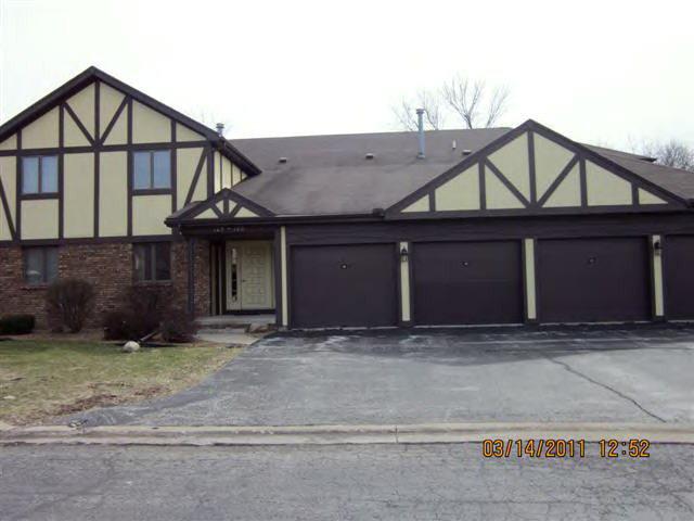 107 Carol Ct., Pontiac, IL 61764