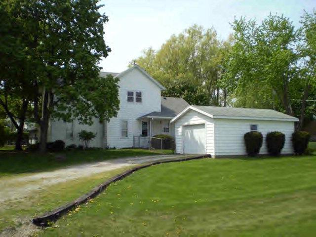 108 Main St., Emington, IL 60934