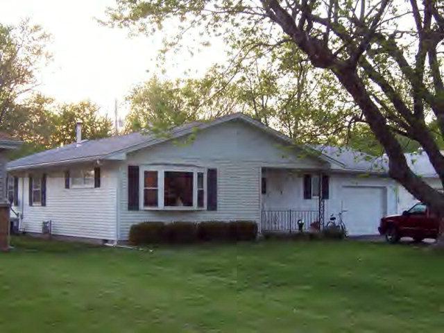 103 N Monroe St., Flanagan, IL 61740
