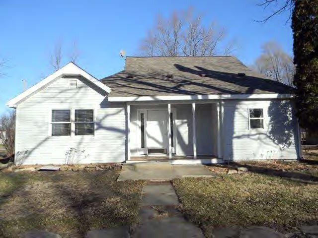 802 E Elm St., Cornell, IL 61319