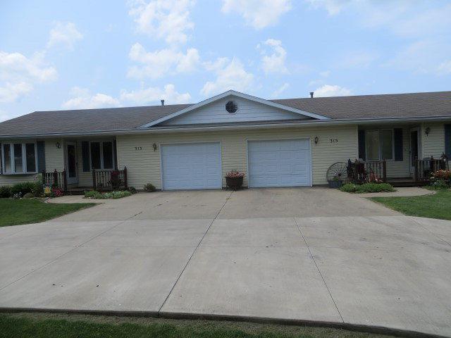 313-315 N Adams St., Flanagan, IL 61740