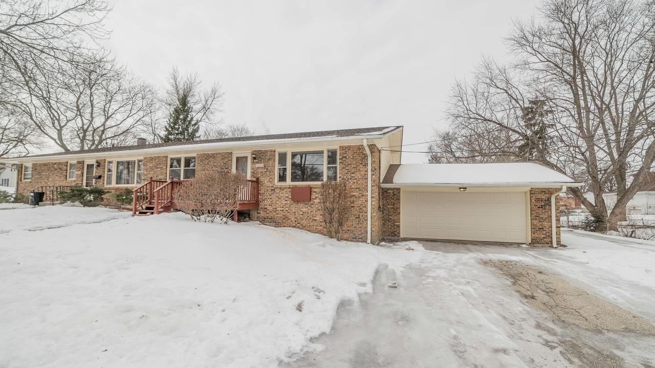 1625 Remington Rd., Rockford, IL 61108