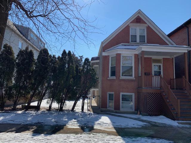 2033 W Berteau Ave., Chicago, IL 60618