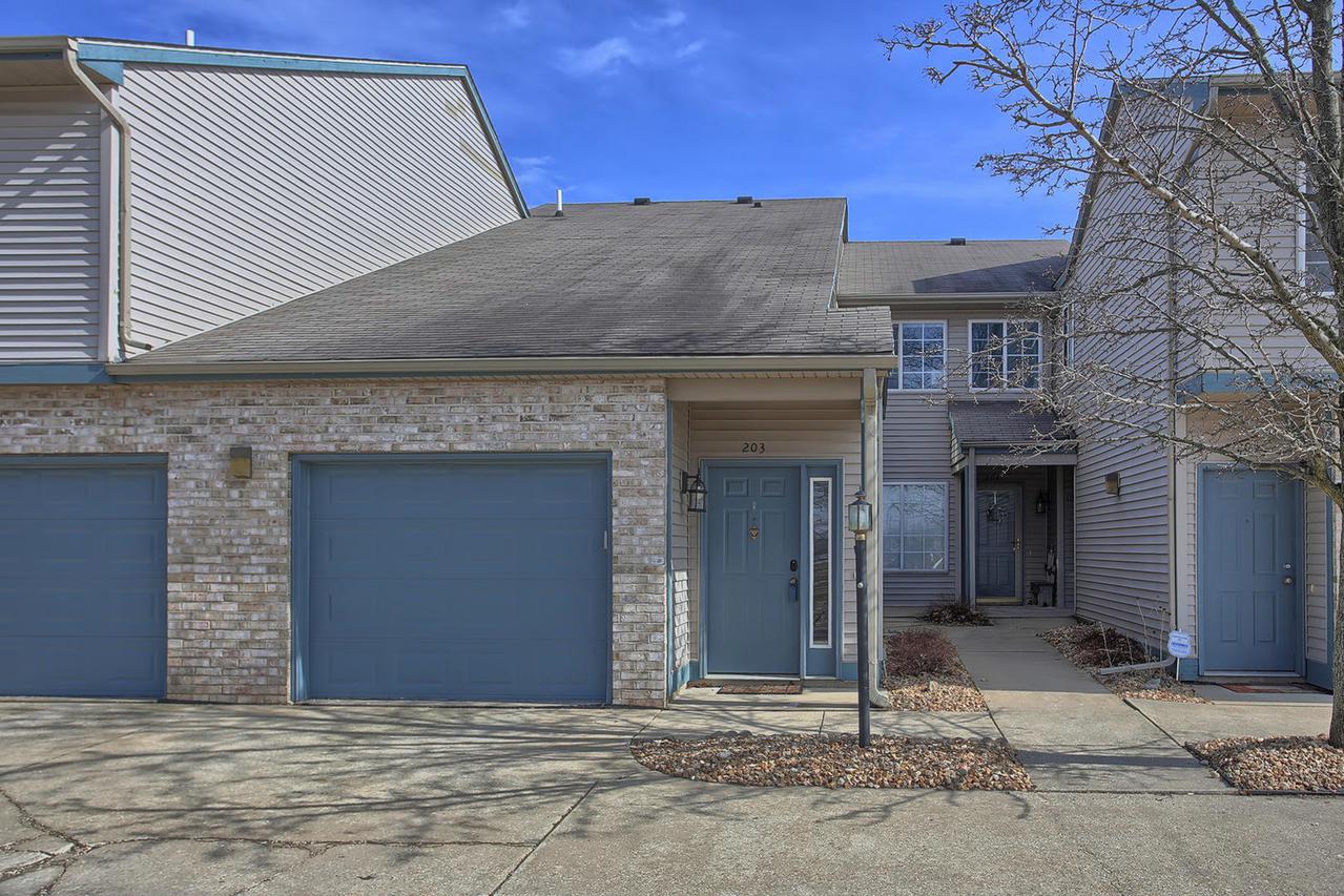 2401 Windward Blvd. #203, Champaign, IL 61821