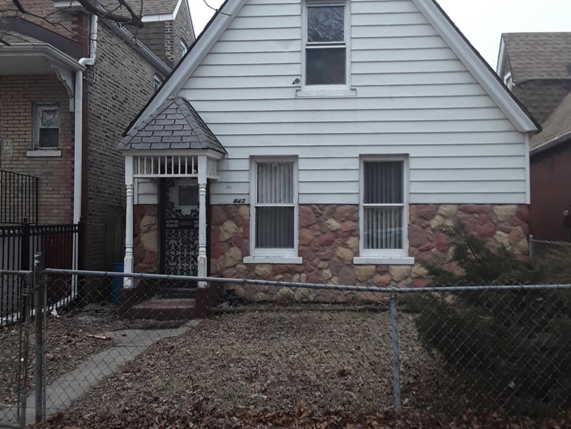 842 N Saint Louis Ave., Chicago, IL 60651