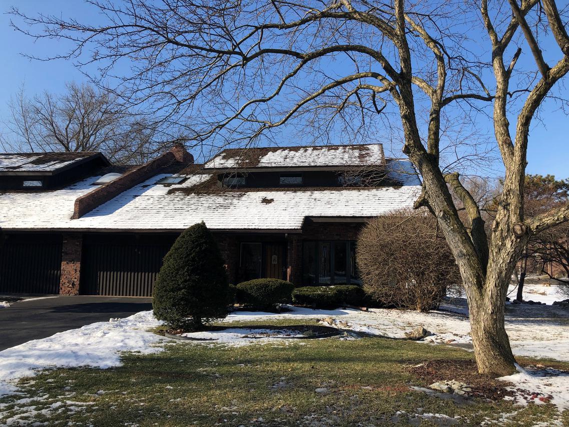 46 Lucas Dr., Palos Hills, IL 60465